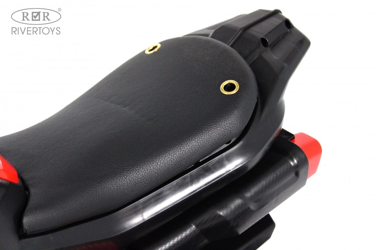 Детский электротрицикл RiverToys K002PX-A красный zspt13vek6p7f460psrcv54aiju1cktj