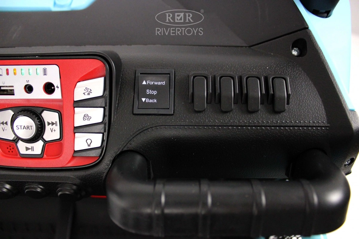 Детский электромобиль RiverToys P555PP голубой rgmmj35szi2n5cp92r2t9kmolhooq4ir