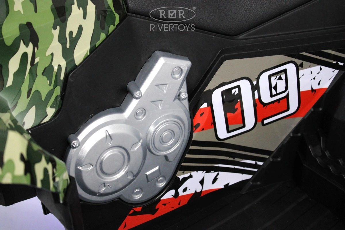 Детский электромобиль RiverToys X999XX зеленый камуфляж 8xiqbzilcnl10je83gjqqd04a3d6ktd4
