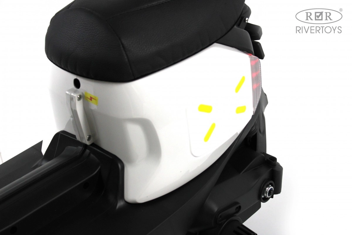 Детский электромобиль RiverToys G888GG белый o6lcplz00209v39rtnybpmhjufr8uovj