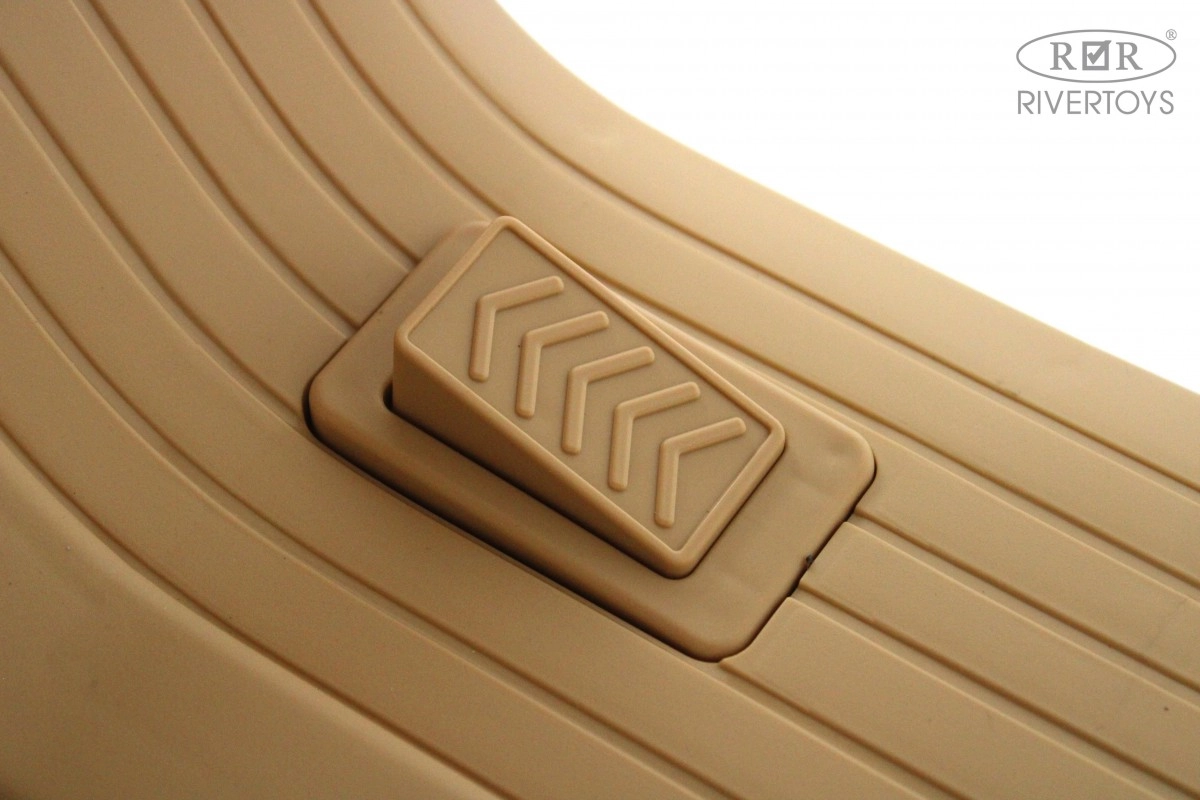 Детский электроскутер RiverToys K777PX-A бежевый lrf7umhj37yf9v62658gvu92tvtst4gx