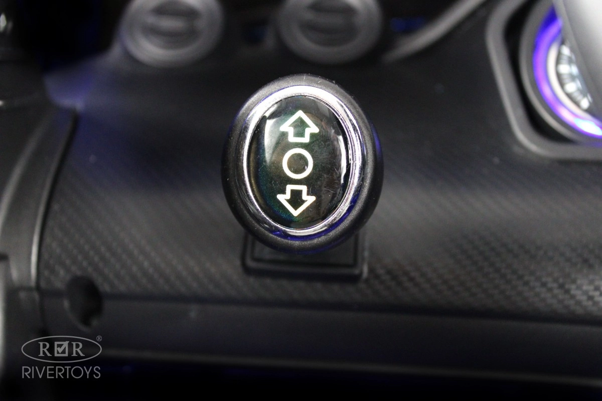 Детский электромобиль RiverToys М444БХ черный глянец 5w1mrhjvvr0mn0gvjy0yhkntbw8t9qp6