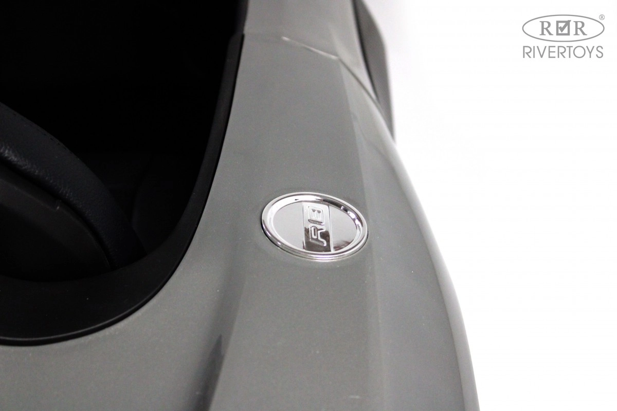 Детский электромобиль RiverToys AUDI R8 M333MM серый ejc0wcfejm7q9or22scdxbble8glcqw0