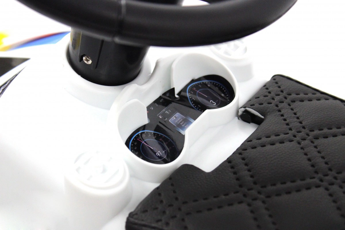 Детский толокар RiverToys F003FF белый w34e2jdw7np5z8s1io0jc3enilsdtcuv