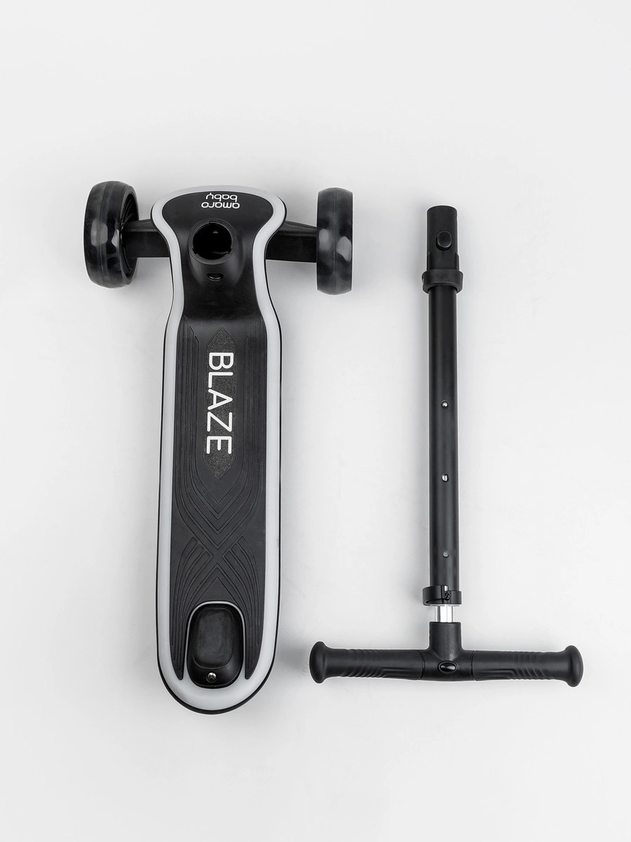 Самокат (кикборд) трехколёсный Amarobaby, Blaze Черный u2gdffvvksuthvyha8sq2vcpvsn1wgs8