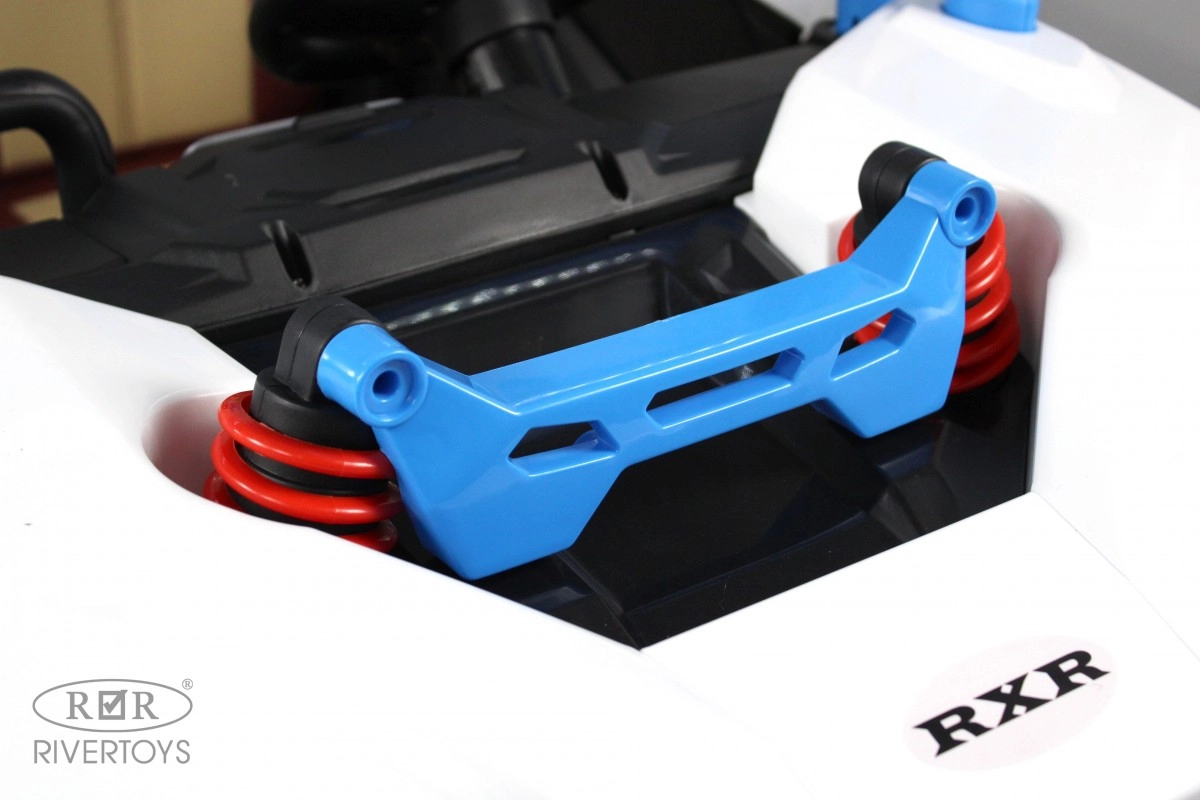 Детский электромобиль RiverToys E001EE бело-синий orksfix6ch6337na25apm7isgqy235gw