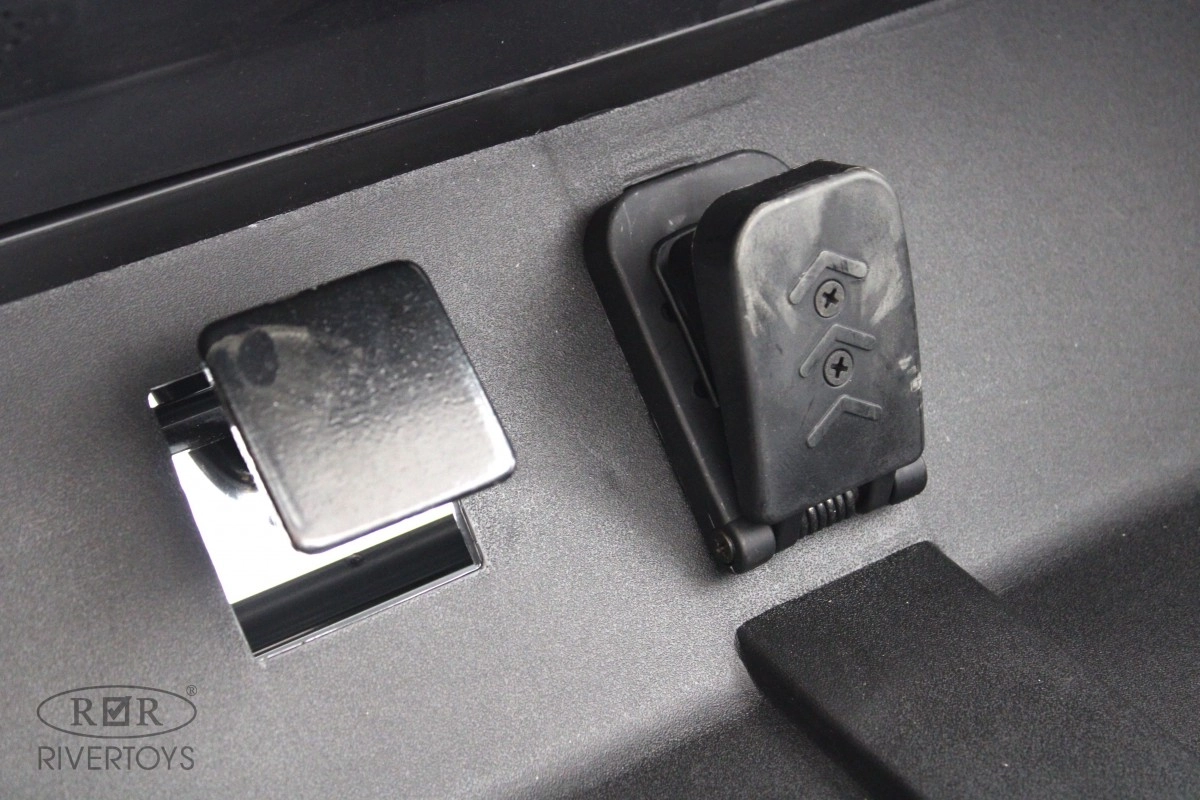 Детский электромобиль RiverToys M222MM черный 9uzja4ssca67kw1yoaiq15ao4xdk97a9