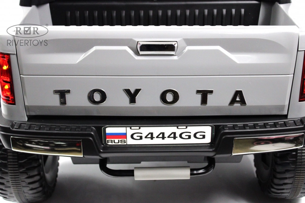 Детский электромобиль RiverToys Toyota Tundra G444GG серый tfg1s4518qbjonsu0sl1ofviq07s22w5