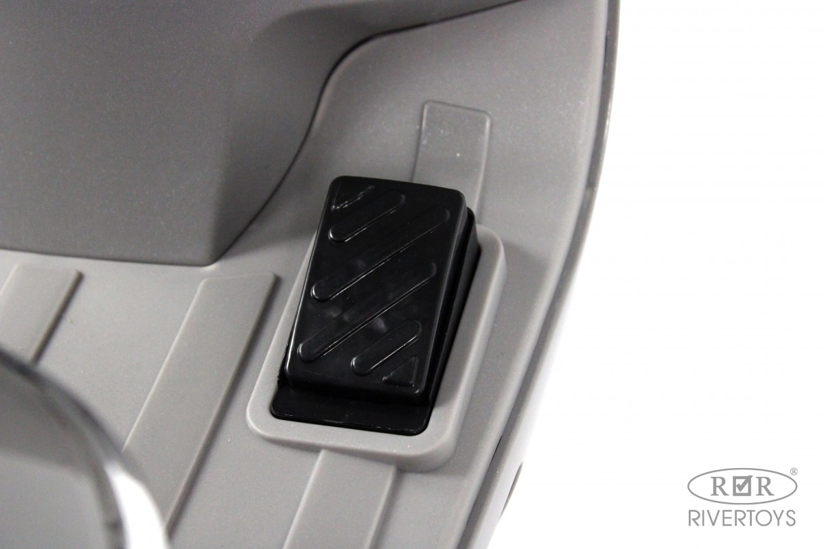 Детский электромотоцикл RiverToys Z222ZZ серый g34ian1v927yl0lni3mef4vbvuikc6j5