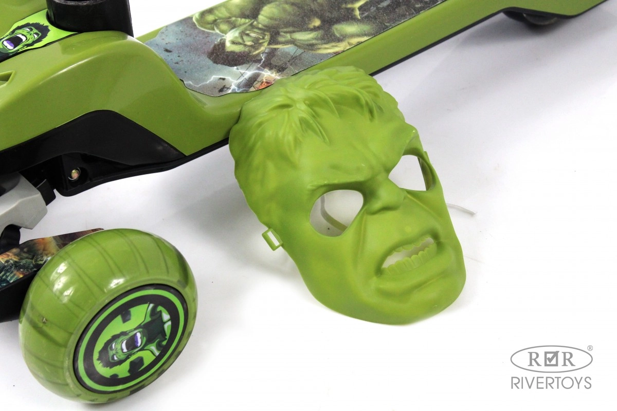Детский самокат RiverToys HB-Q3 зеленый uarwm09f1h8s1d3jcl85dibdk7skrncp