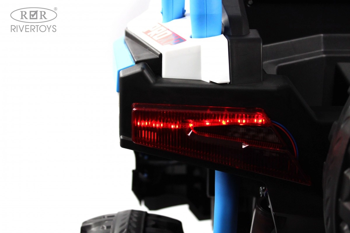 Детский электромобиль RiverToys E001EE бело-синий cn3v83e4nqtq4ej16tqinum1yz4reiyr