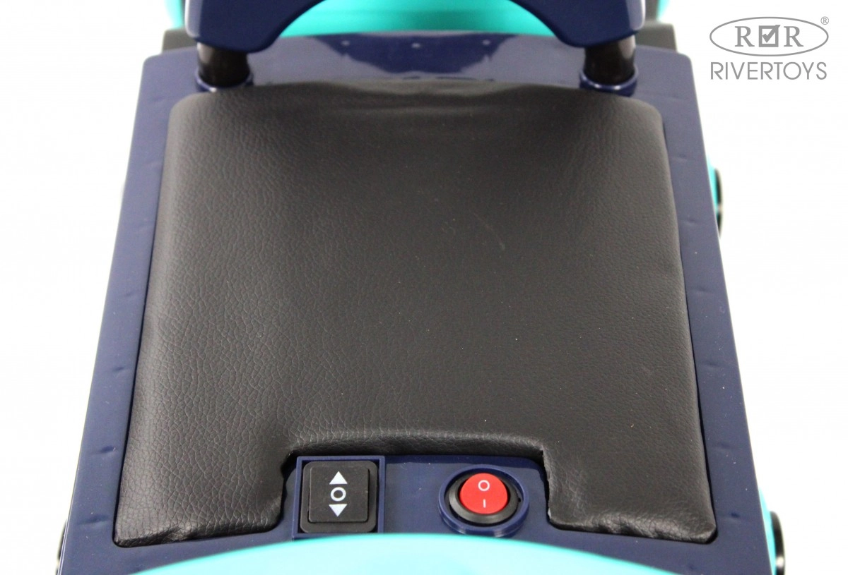 Детский электромобиль RiverToys K008AM синий x3jm95tyktfehi6wo5he3bj8xmr7jzzh