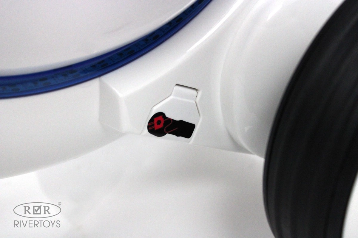 Детский электромотоцикл RiverToys Мoto HL300 белый k57m9uzvfcb4gbnh87h31h9zhjqqgqe1