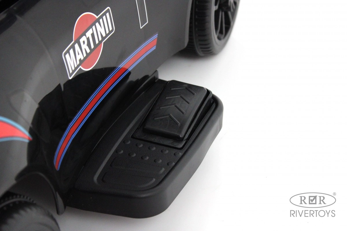 Детский толокар RiverToys F005FF-P с родительской ручкой черный cwr5maflfq5we8wck2agkde4vjkf8vi2