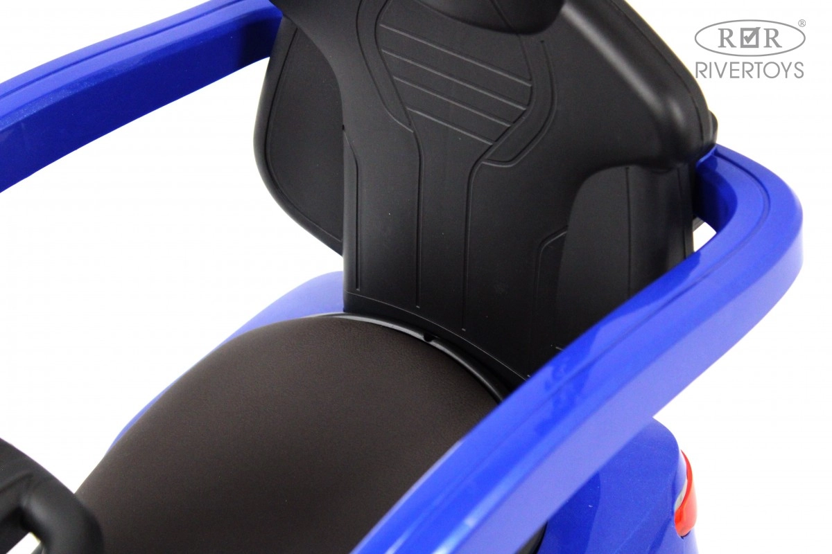 Детский толокар RiverToys Z003ZZ-C синий umrlhr58tis3yoyot05k354qlz23bs26