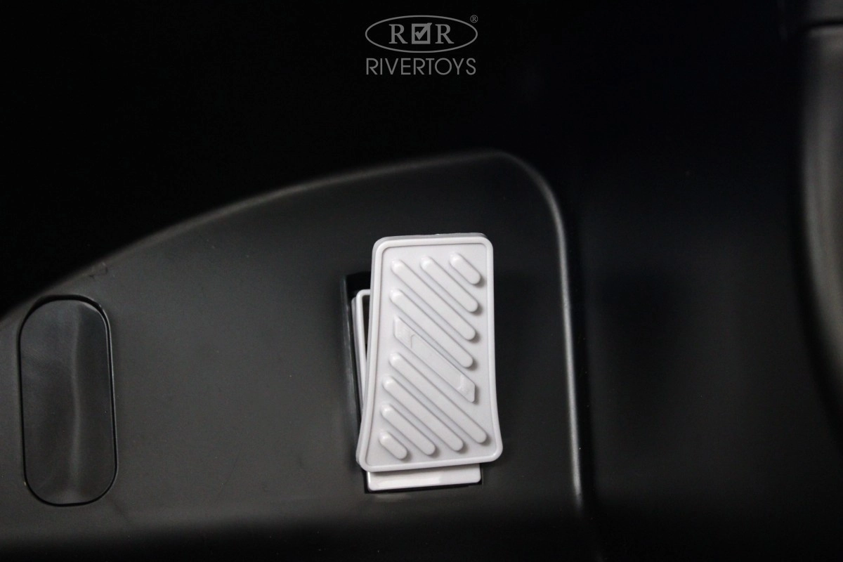 Детский электромобиль RiverToys F111FF желтый 3u8nhitud3mp81kdcz99ntn8l349clku