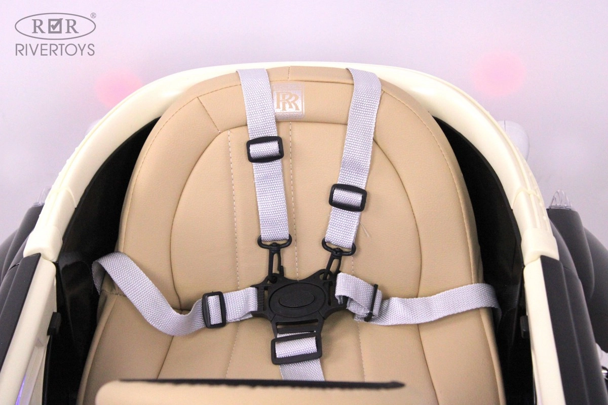 Детский электромобиль RiverToys Rolls-Royce E444EE черный глянец 1j6ls7e8fr9xmsiubj1leisyh7stg3y9