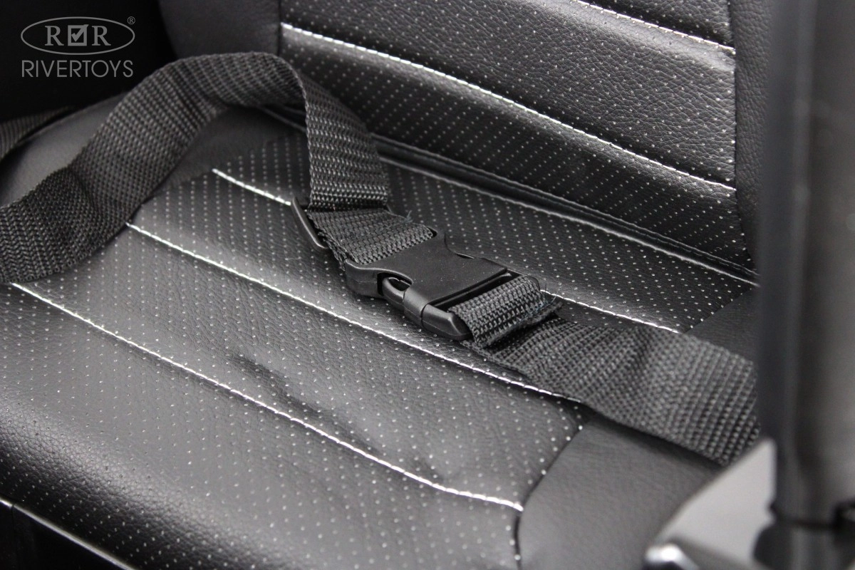 Детский электромобиль RiverToys T222TT 4WD черный e64ec5nz852vw239d4o5wi7vy6tyx4pg