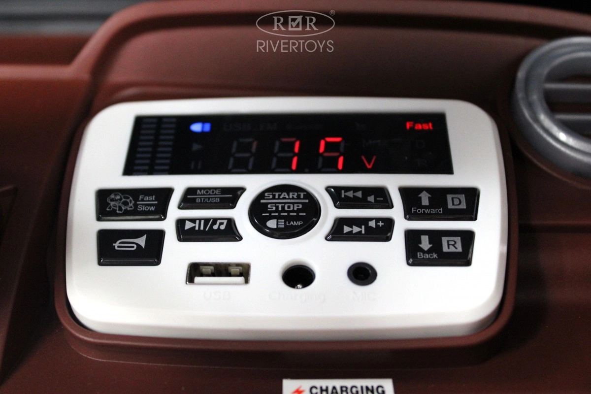 Детский электромобиль RiverToys K111PX белый u47lcr9u9u6z12etrpjtotx8ji962f17