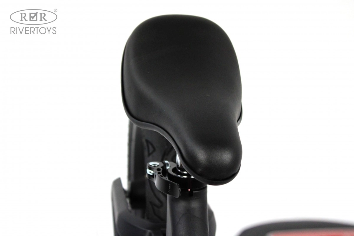 Детский беговел RiverToys М002БХ черный kula3ier0jb123rn9iglqegiv2gtsu7r