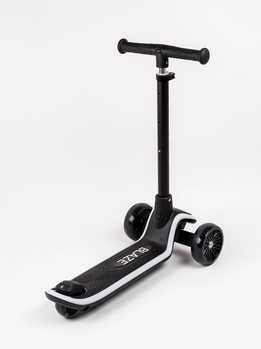 Самокат (кикборд) трехколёсный Amarobaby, Blaze Черный amqb076v3tpg9squ7h5xgppmn1crlin6