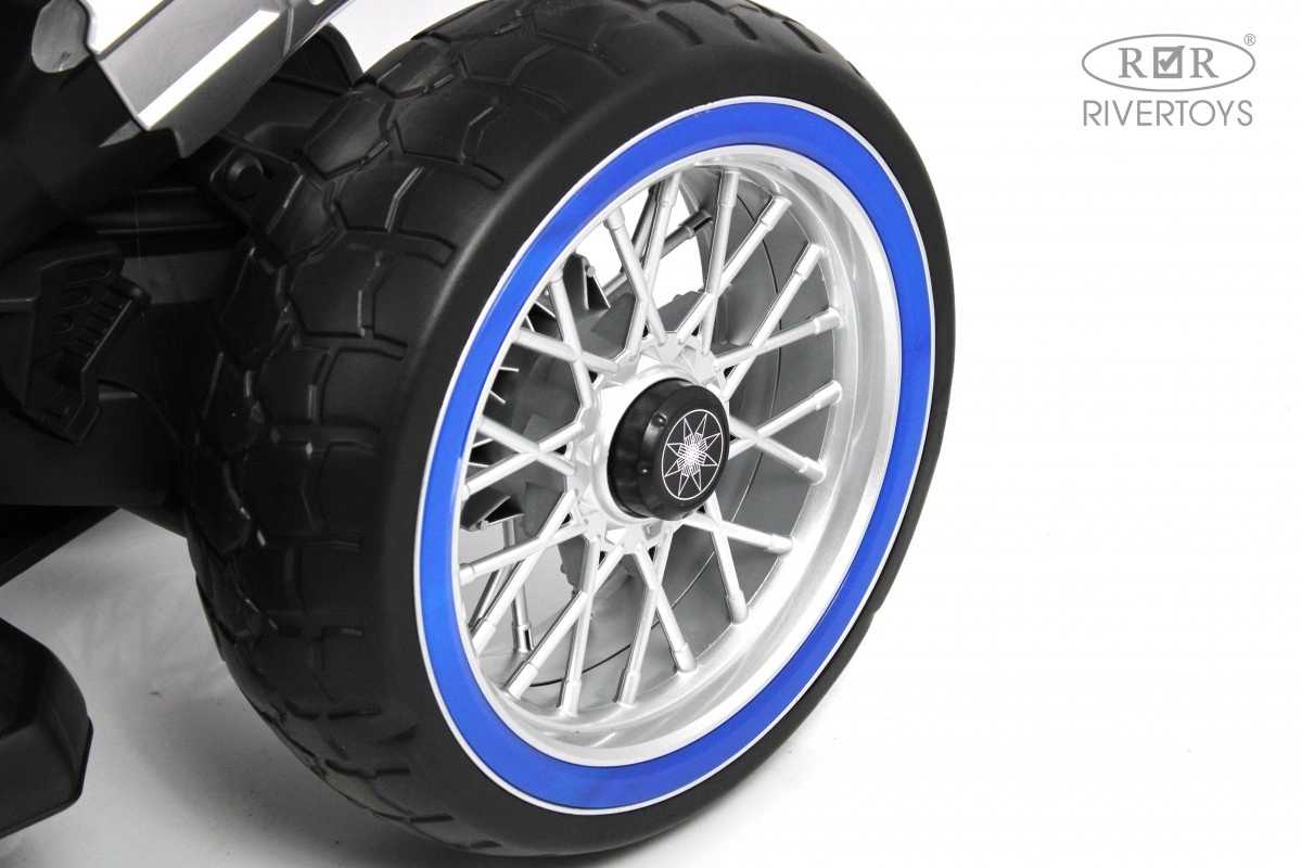 Детский электромотоцикл RiverToys М111БХ белый ac8xheg934udyjkefd19to6wc54wb79o