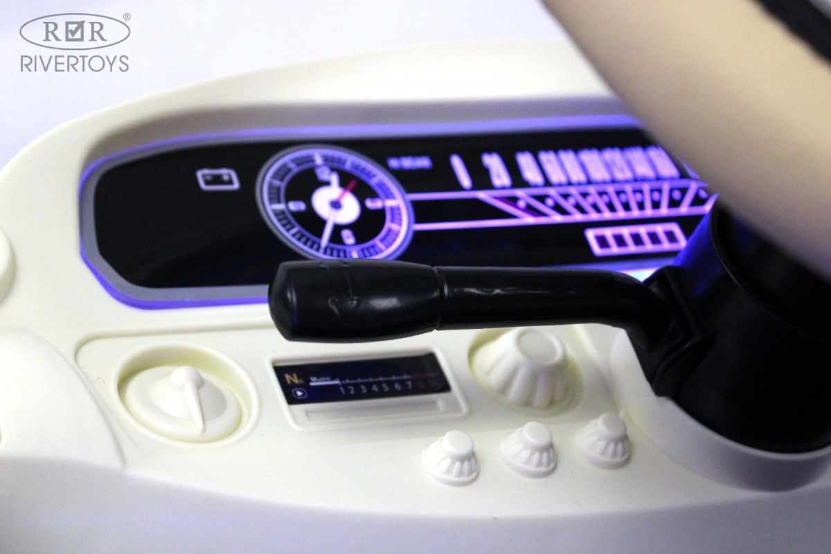 Детский электромобиль RiverToys Rolls-Royce E444EE черный глянец hu8mprlg53kct8v00jzq2qve8h3hhefy