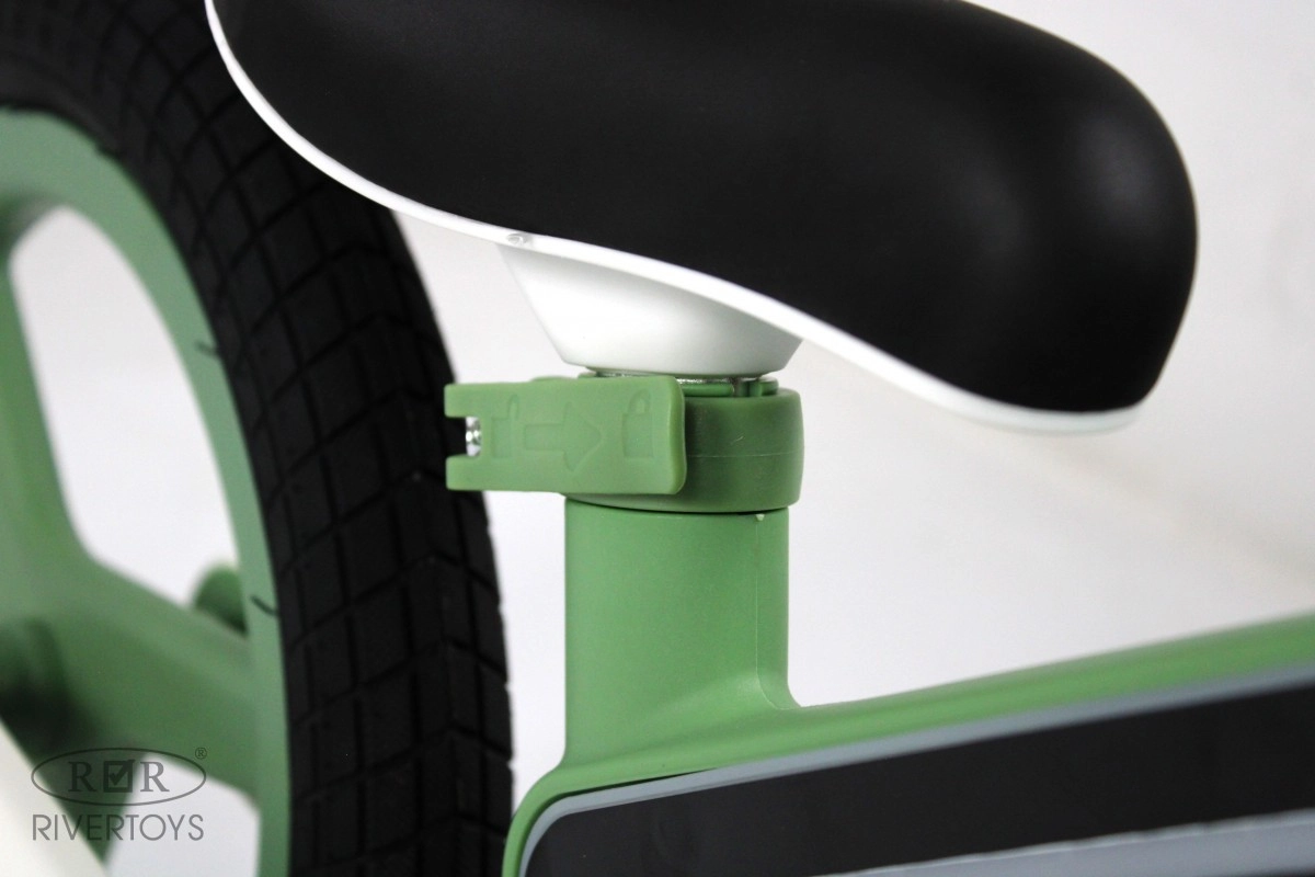 Детский беговел RiverToys HB-002 зеленый t1n0j8k3f372v8cq3zdvyk6yhnci61mh