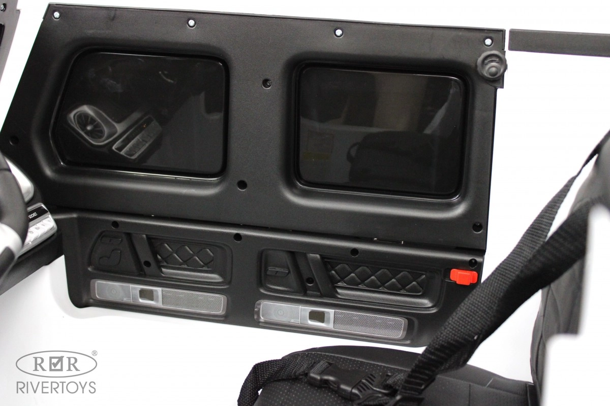 Детский электромобиль RiverToys Mercedes-AMG G63 (S307) белый l2vwz63vlf93snwobgjsf15kio6vjehb