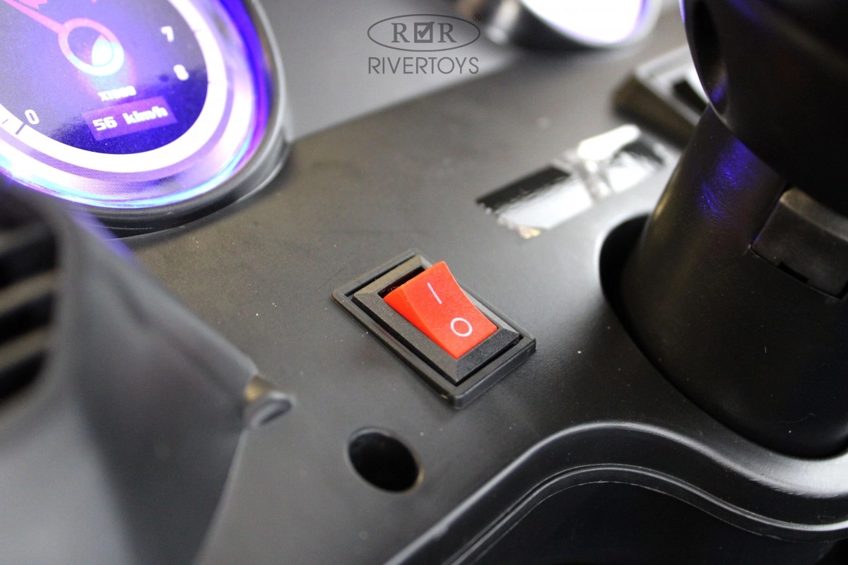 Детский электромобиль RiverToys K777AM красный d1800pff5nn3yb2zk32o0vfbkol0x32h