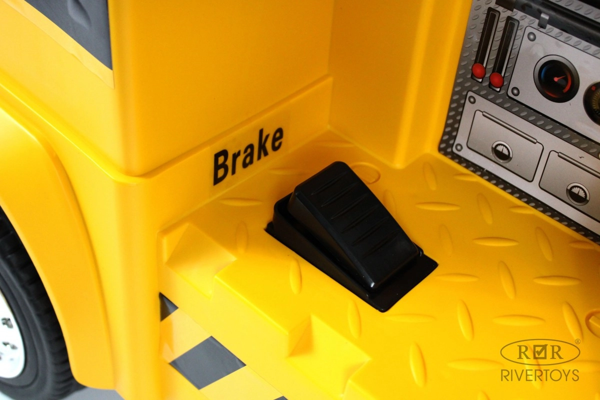 Детский электромобиль RiverToys G002GG желтый 19r1klau0e40shj14ohwcu16fim8aoxr