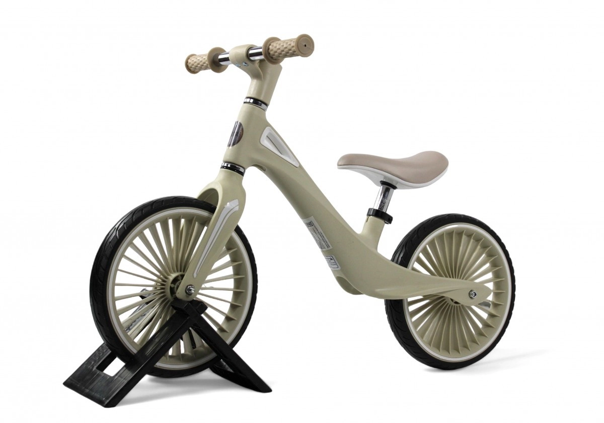 Детский беговел RiverToys HB-007-12 белый sqwuxzdwgeve6duom2v6notih04gfryn