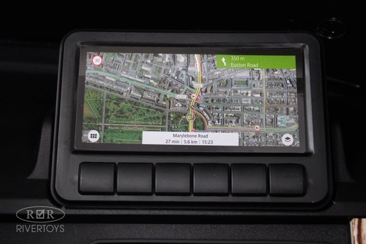 Детский электромобиль RiverToys Range Rover HSE 4WD Y222YY белый fje8ktjv0pdrc8hgliykw8xrw3nm8aam