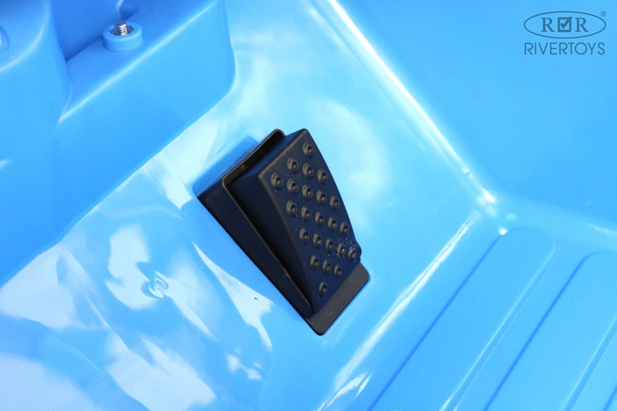 Детский электромобиль RiverToys T222TT 4WD синий zh494g805afn7tpou2kbu9cerm70ww1p