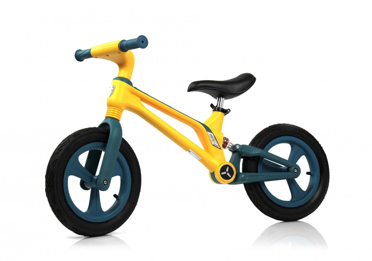 Детский беговел RiverToys М002БХ желтый 44l8f41sbj0kr5r3l9zj93th0z7dm1vs