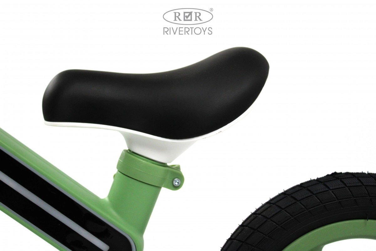 Детский беговел RiverToys HB-002 зеленый nbmot108s5tuv0zmccr7lnj12umqtc28