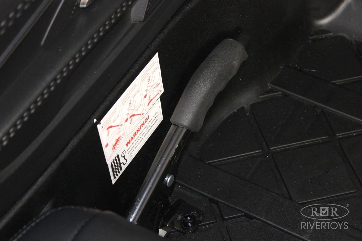 Детский электромобиль RiverToys AUDI R8 M333MM серый dq2rx433q2uqjcunh5ou2773rmb2ubvk