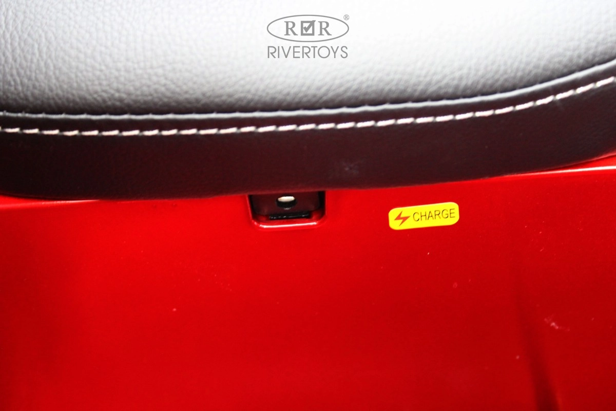 Детский электромобиль RiverToys Y999YY красный глянец 46ygh6nrf9p86uaznh2s5s9bxc0jd1jp
