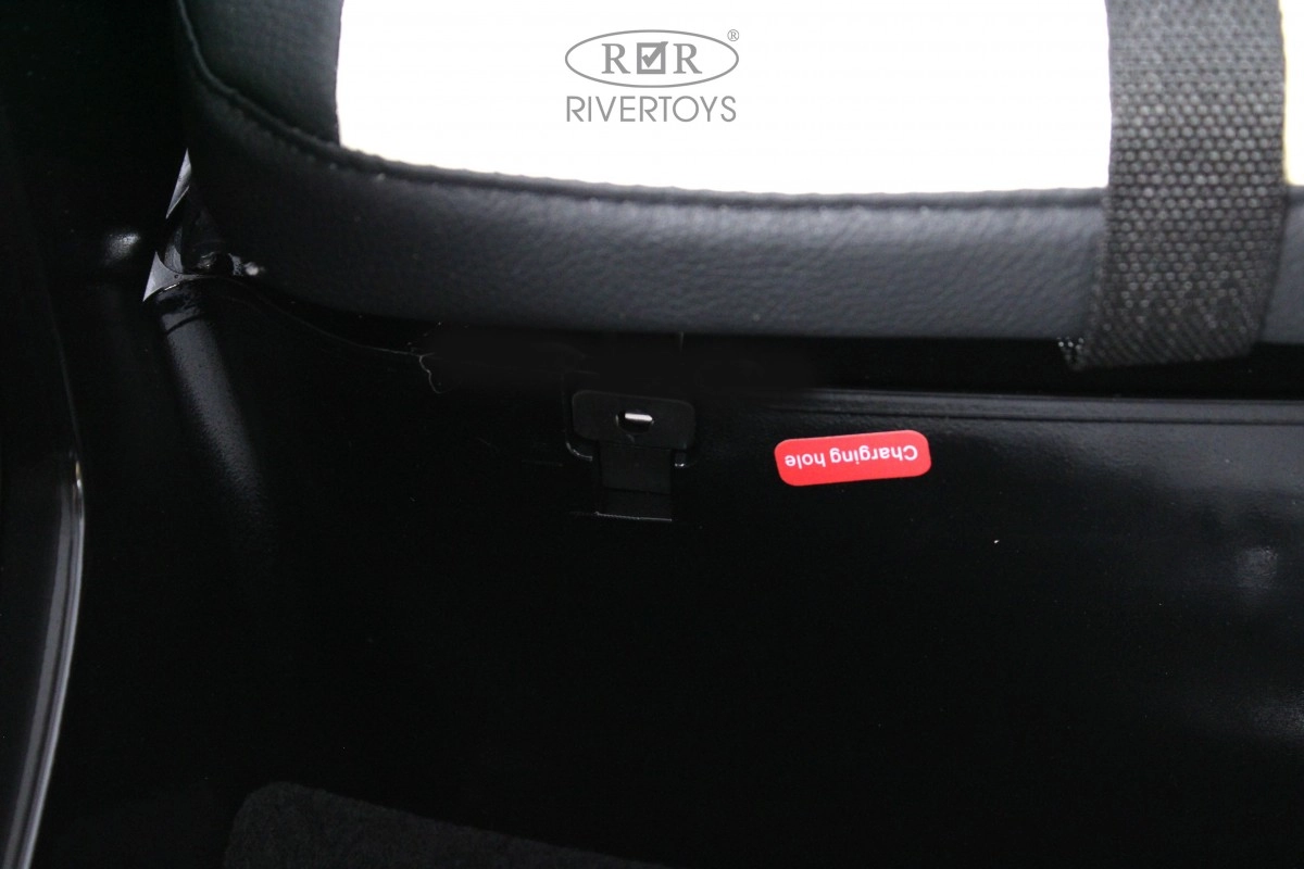 Детский электромобиль RiverToys F555FF черный глянец ysewn1lq9ujnvmx7lnd9unmq65r75663