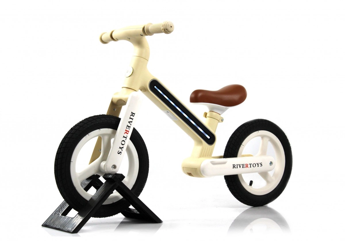 Детский беговел RiverToys HB-002 бежевый s186mrw4zkr7rkvbegu5gjvrwlyrjjg0