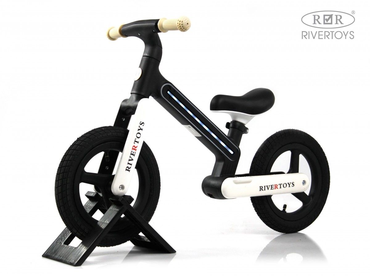 Детский беговел RiverToys HB-002 черный oieinvwopydj0332r1hu9ndwsnymznf9