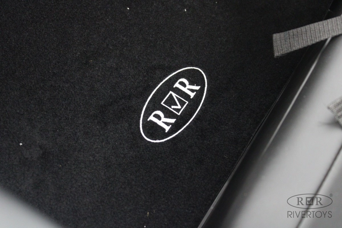 Детский электромобиль RiverToys Mercedes-Benz Unimog Concept P555BP Белый wois8jcjo1gqh2vko147x3ubjo7ifu58