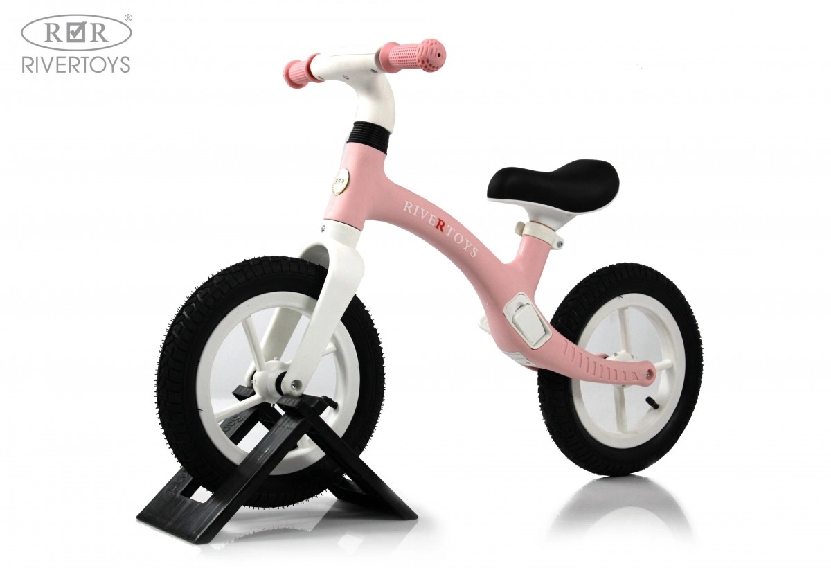 Детский беговел RiverToys HB-001 розовый 21lozcx26txpln8civ6mulva84xye81o