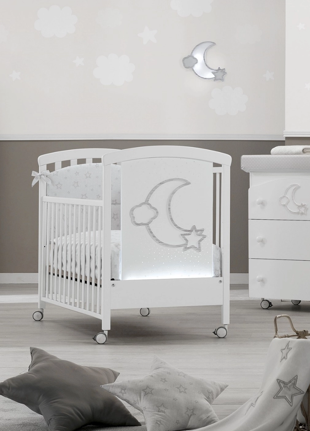 Детская кроватка Erbesi Moon LED Белый 71a6c448286b9d82e36db5827d66ecbd