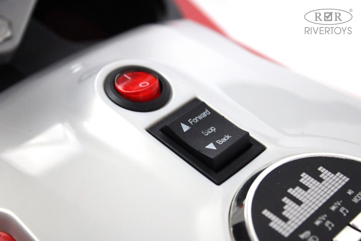 Детский электротрицикл RiverToys Z333ZZ красный erse7kmvdt6r4h2dlc4cjjll12rcs9yq