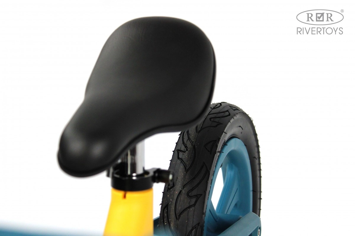 Детский беговел RiverToys М002БХ желтый v4d7ciuwg1zbm645o94ddmxkf1hbvvj0