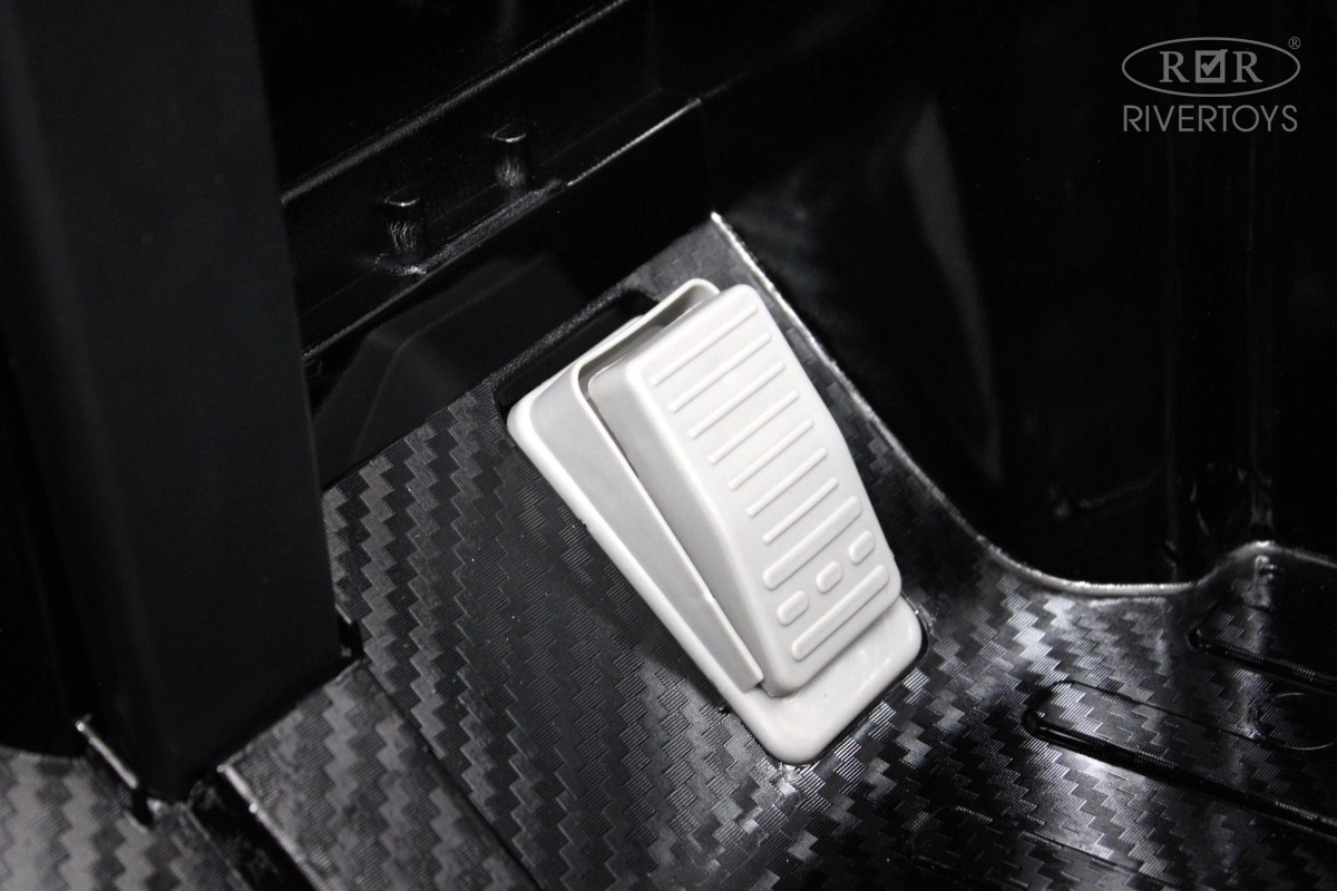 Детский электромобиль RiverToys Mercedes-AMG G63 K999KK черный глянец zsco5i0nyavzdq3a0wogabw4ffdy1tzs