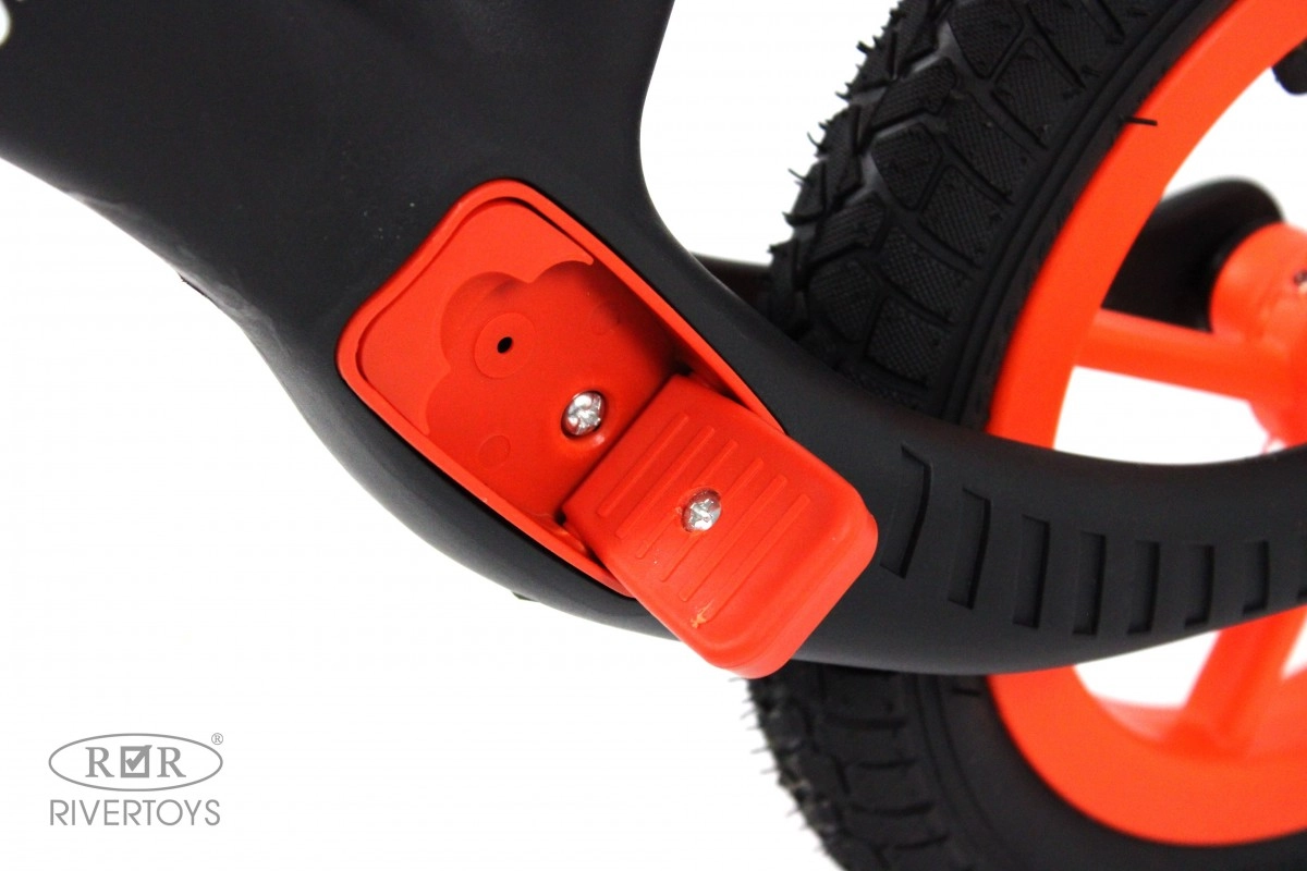 Детский беговел RiverToys HB-001 черный yeyawi686w34emgb1m0vt8aqe2ouh414