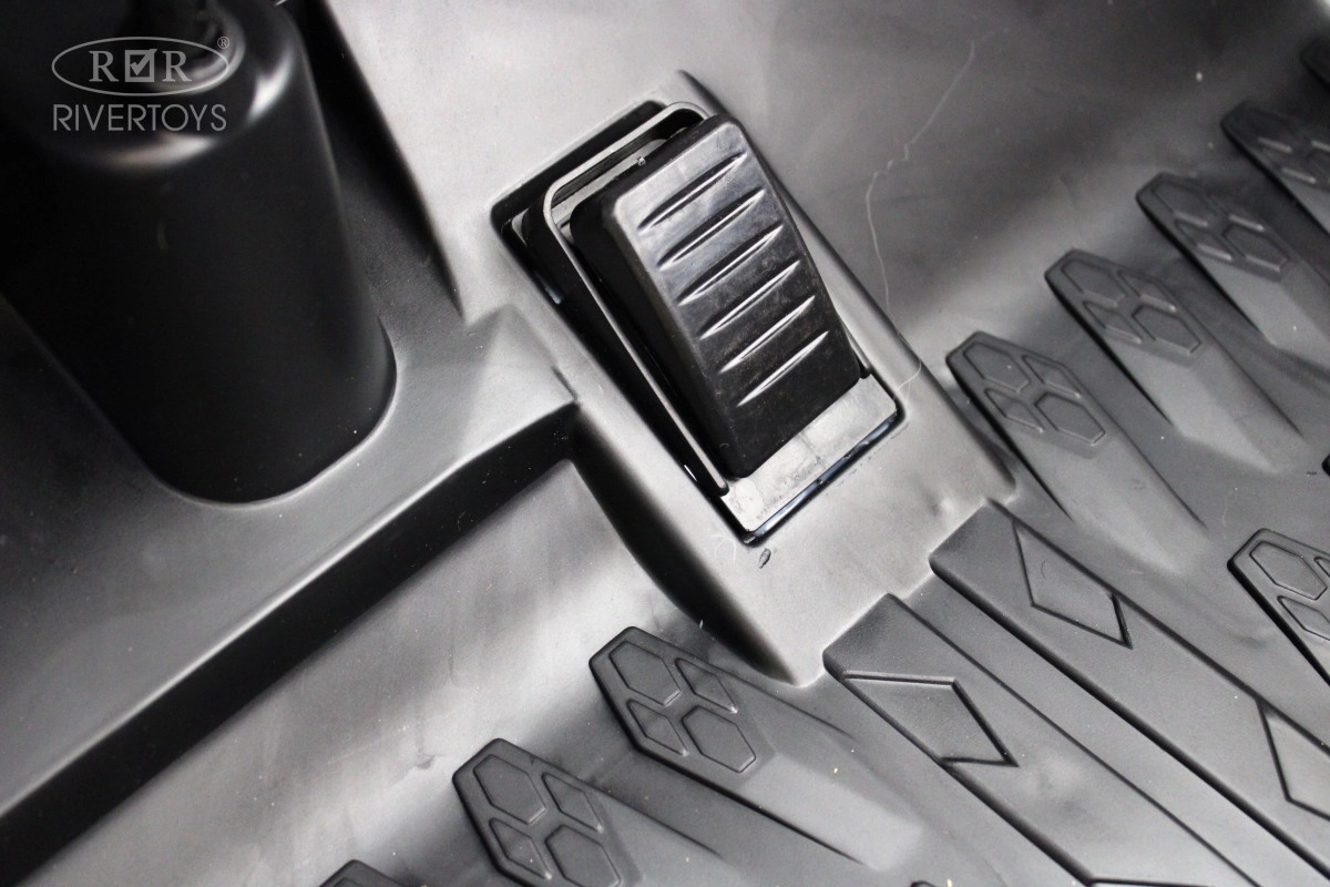 Детский электромобиль RiverToys K777AM красный knut30dojo2exfcvoro3o4rmoq06joaj