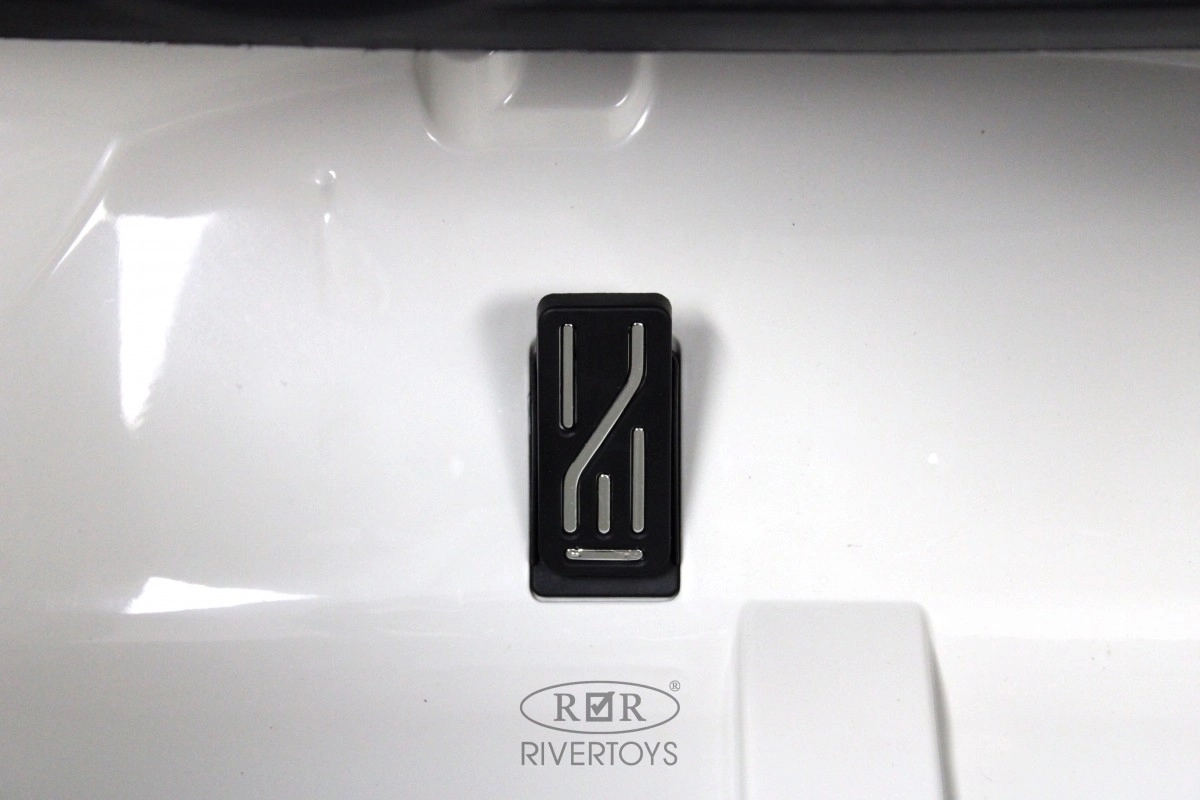 Детский электромобиль RiverToys Range Rover HSE 4WD Y222YY белый ddb1e0t42ltkjf75t695qbg3uu5vygcb